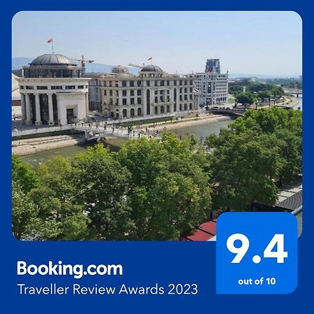 Calla 1 - Modern & Cozy Main Square Apartment In The City Shopping Center - Parking Slot With Parking Security Skopje Esterno foto