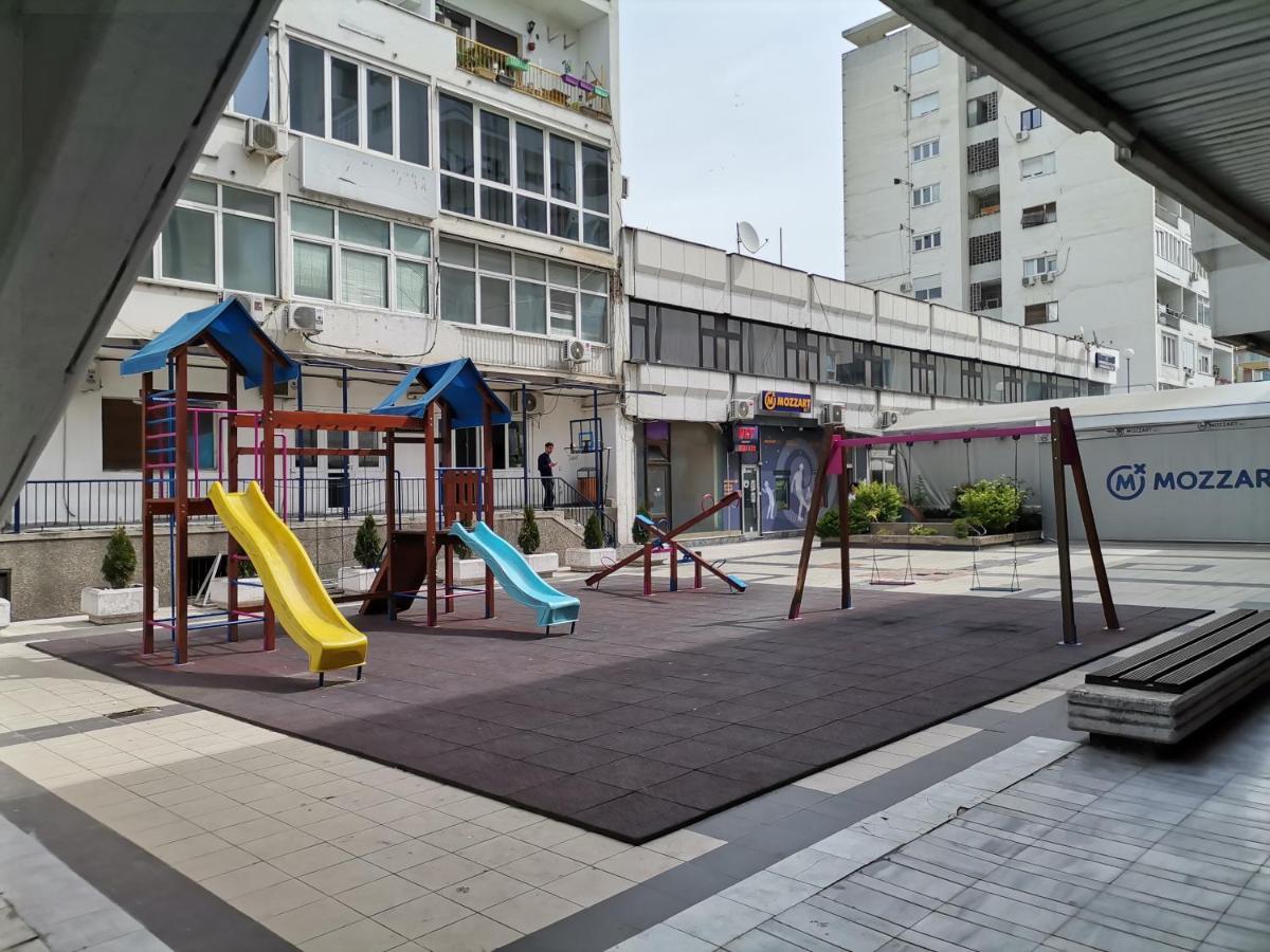 Calla 1 - Modern & Cozy Main Square Apartment In The City Shopping Center - Parking Slot With Parking Security Skopje Esterno foto