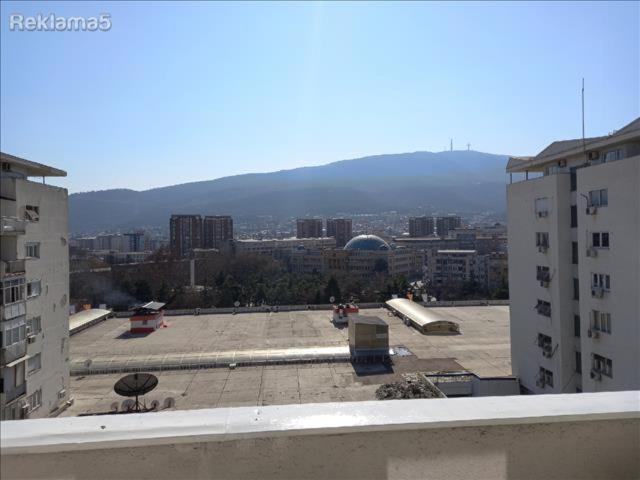 Calla 1 - Modern & Cozy Main Square Apartment In The City Shopping Center - Parking Slot With Parking Security Skopje Esterno foto